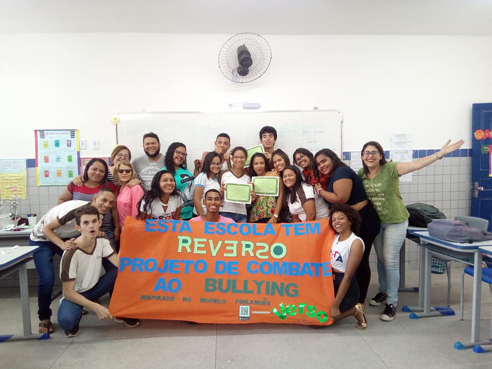 Escola Sem Bullying. Escola Sem Violência” - Cartazes de sensibilização nas  Escolas