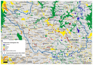 Karttakuva, johon on eri väreillä merkitty Kokemäenjoen vesistöalueen pintavesien ekologinen tila asteikolla erinomainen–hyvä–tyydyttävä–välttävä–huono–luokittelu puuttuu. Suurin osa vesistä on merkitty karttaan luokituksella hyvä (vihreä väri) tai tyydyttävä (keltainen väri). Karttaan on merkitty punaisin pistein 84 isosorsimohavaintoa vuosilta 2012–2020.